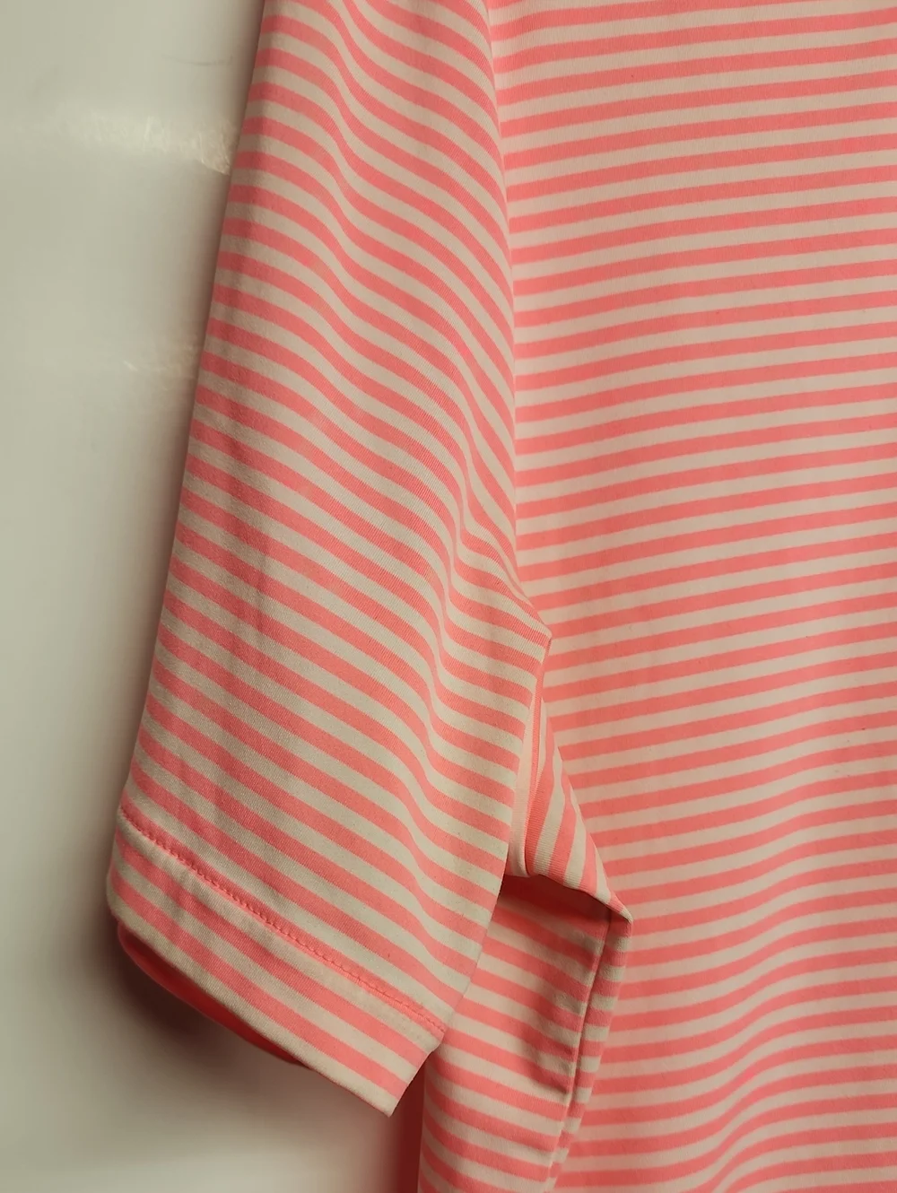 Ralph Lauren RLX Coral Pink & White Striped Polo GOLF Size L Trendy& Comfortable